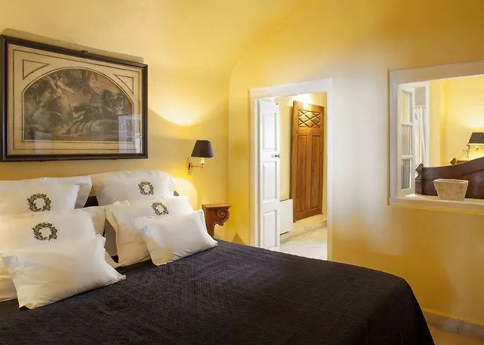 The Tsitouras Collection Фиростефани